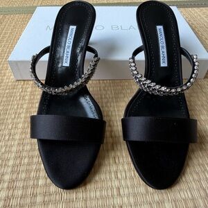 Manolo Blahnik Kifasan Crystal Sandals – Black – Size 37.5 – New in Box